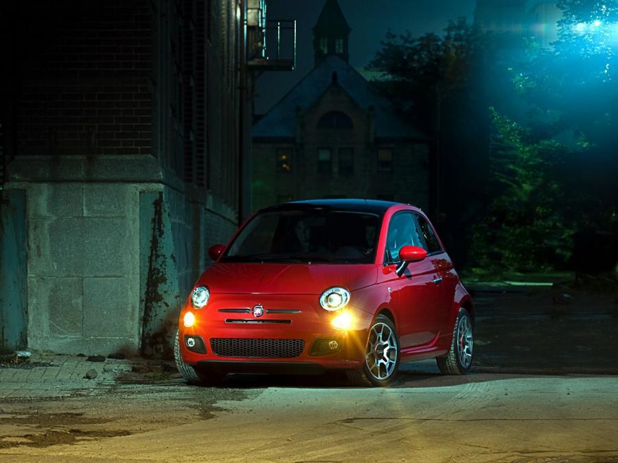  Fiat 500 Sport 2011 года  (US) (фото 4 из 20)